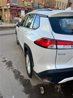 تۆیۆتا کۆرۆلا کرۆس